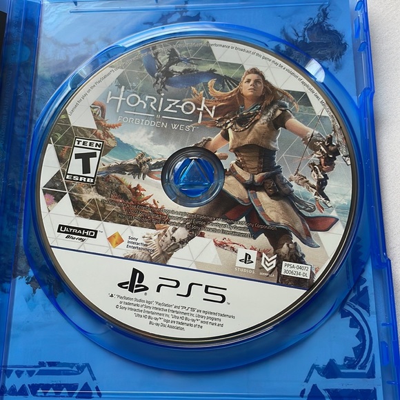 selling horizon forbidden west launch edition ps5 version - Picture 2 of 2